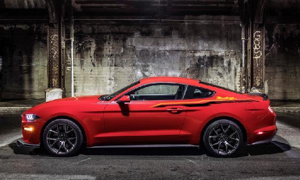 Graphiques personnalisés pour Ford MUSTANG | Bandes de course en vinyle Mustang