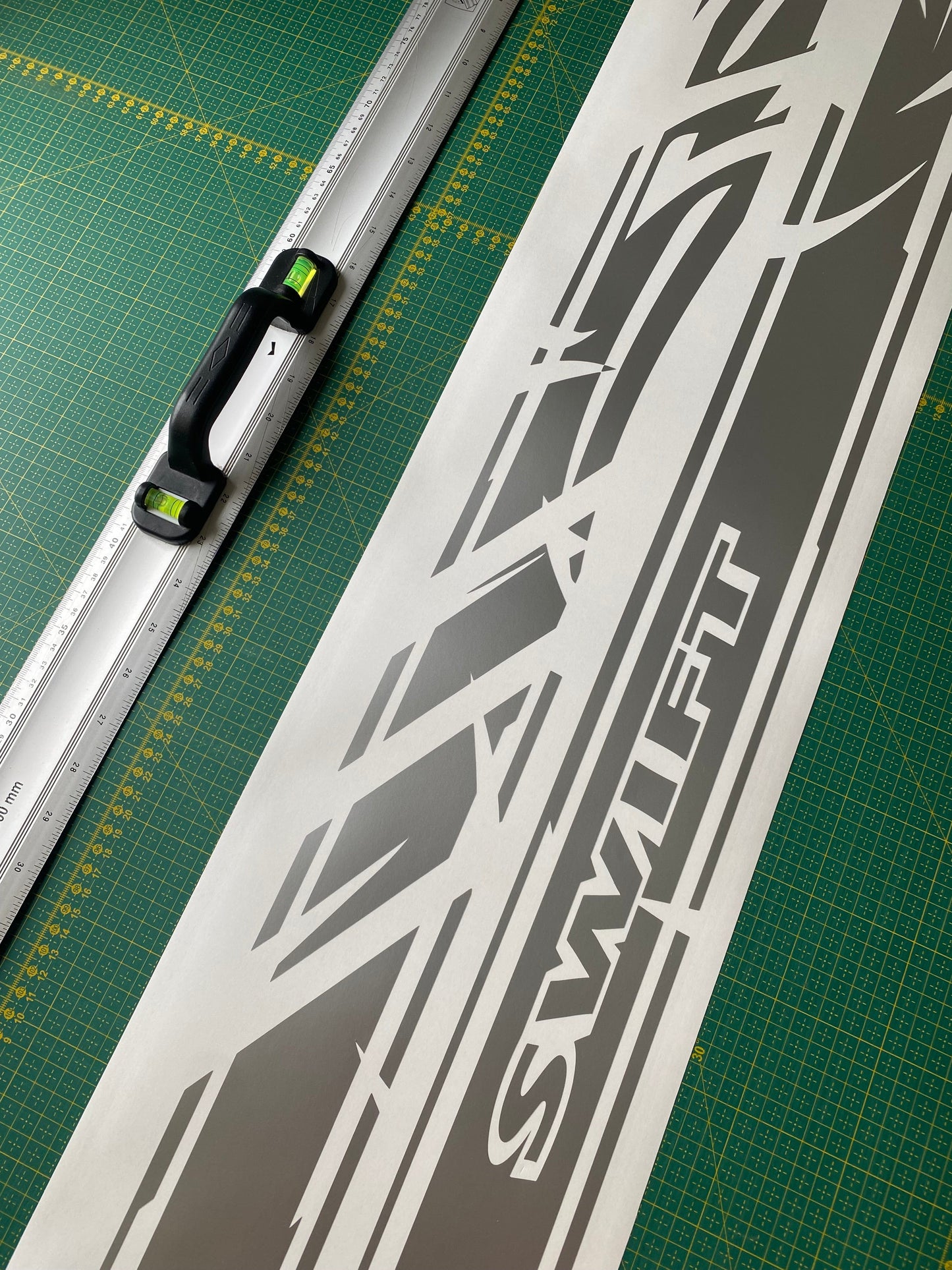 Autocollant de ligne de course sportive Bande latérale en vinyle pour Suzuki SWIFT 