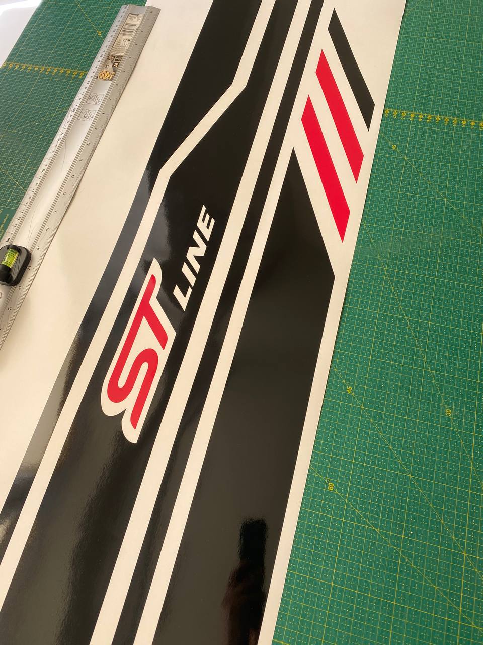 Autocollant Premium Compatible avec Ford Explorer Nouveau design 2 couleurs Meilleurs décalcomanies