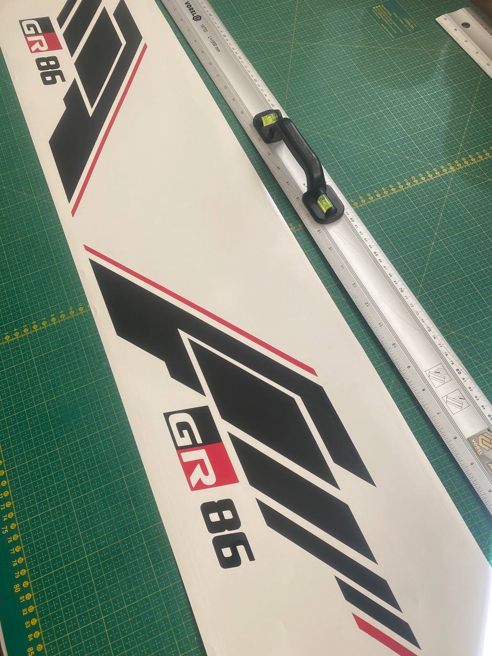 Autocollant en vinyle de qualité supérieure compatible avec la conception de style unique de Toyota GR 86